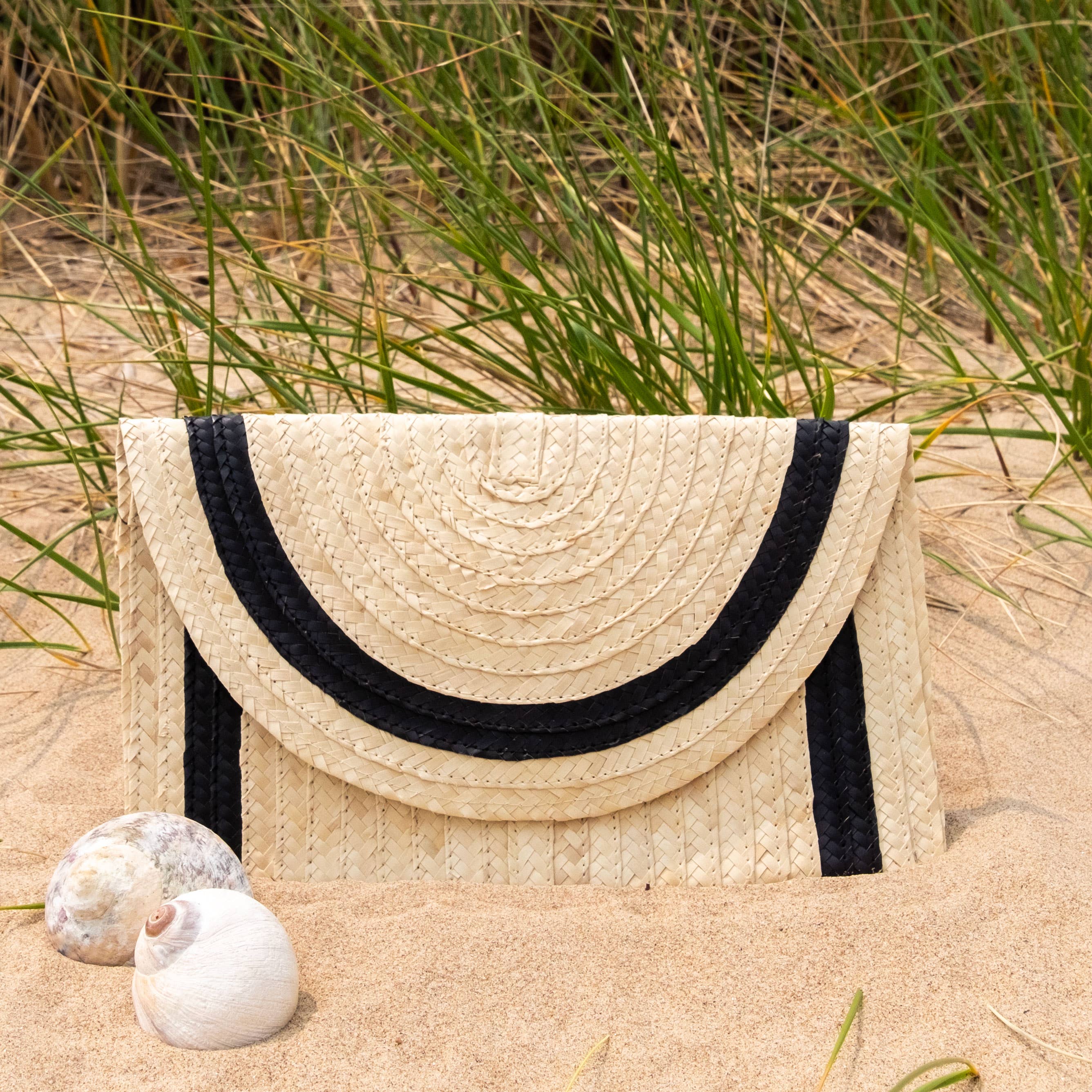 Straw Clutch