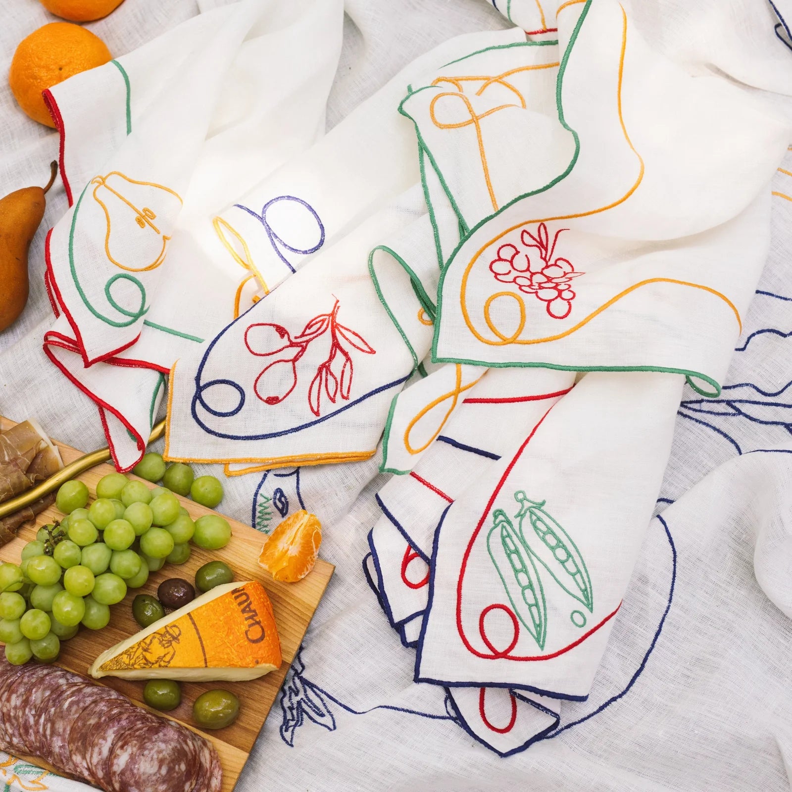 Fete Embroidered Napkins (Set of 4)