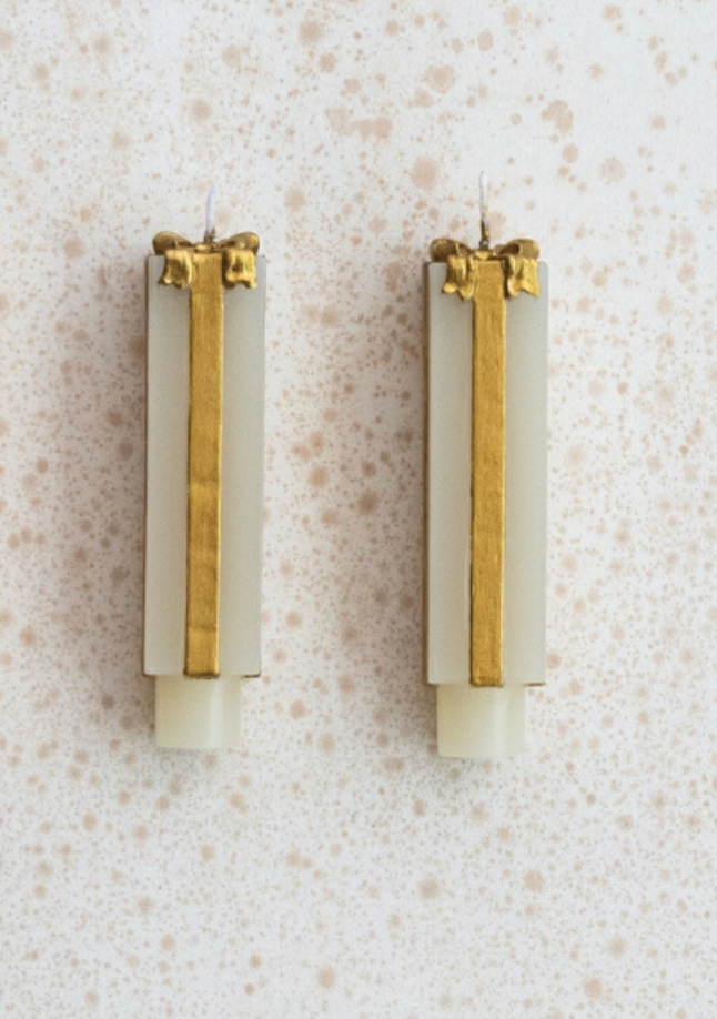 Present Taper Candle