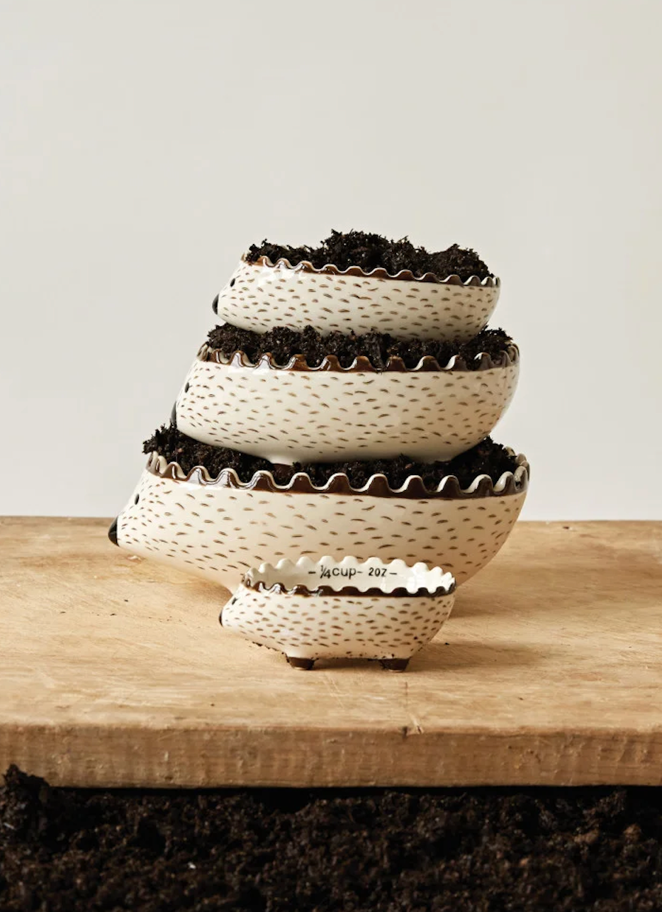 Nesting Hedgehog Measuring Cups