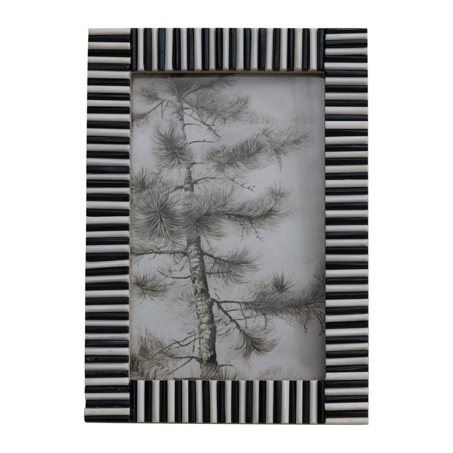 Black Ribbed Photo Frame